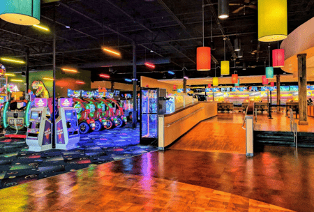S&S bowling & arcade